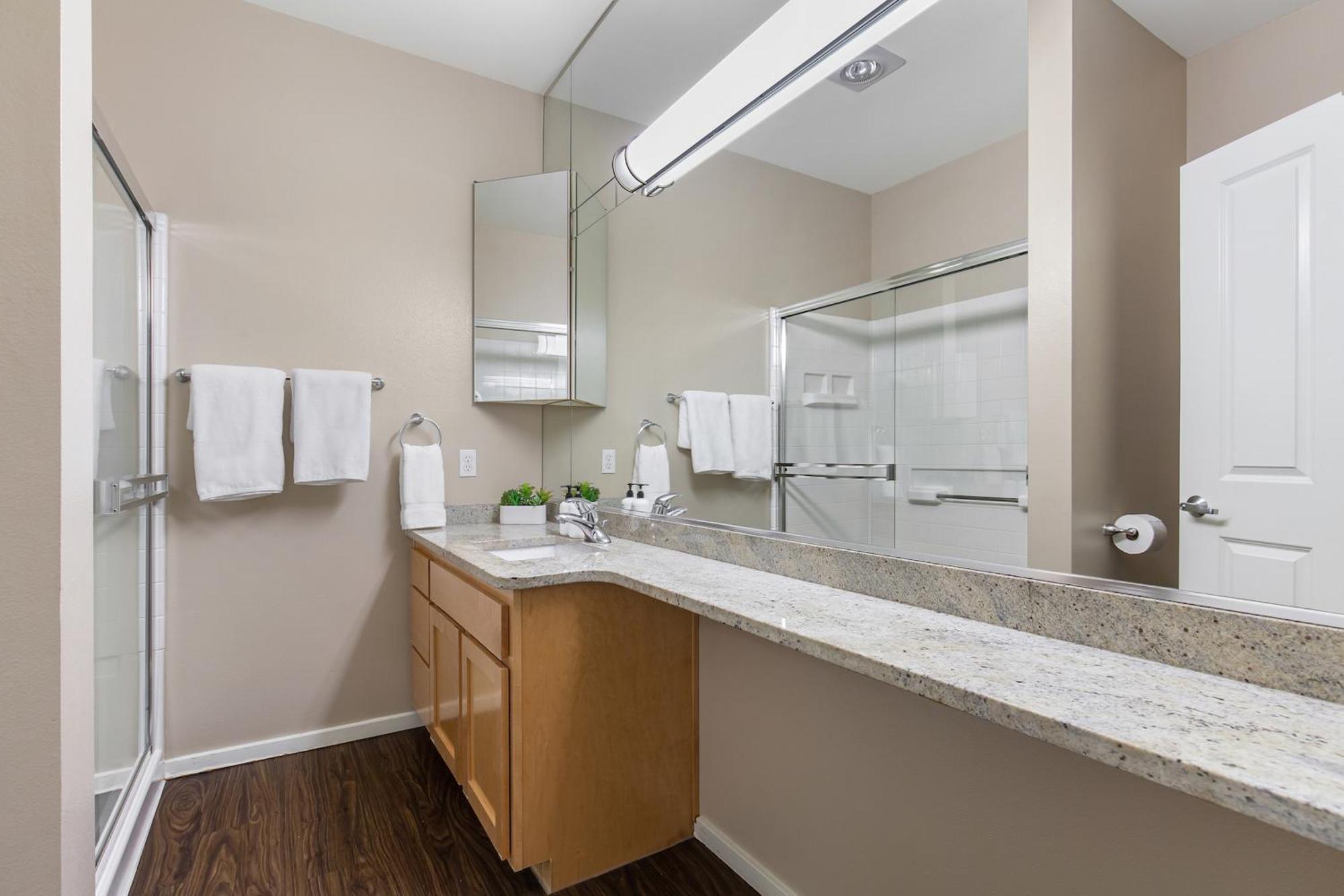 Kasa Bellevue Seattle Aparthotel Szoba fotó